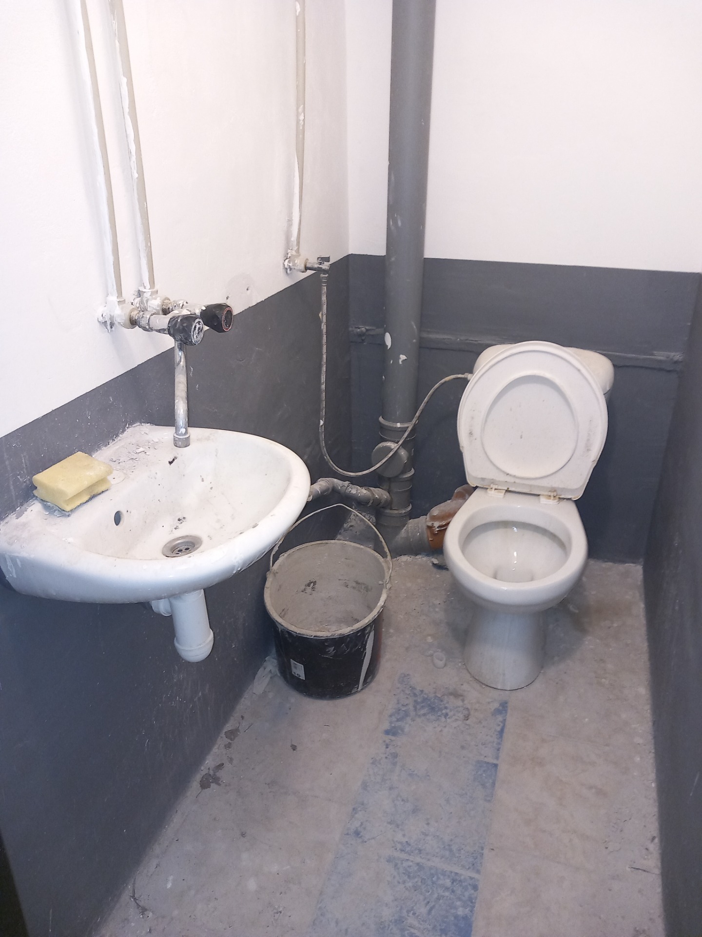 Úklidy po rekonstrukci Ostrava - foto před úklidem